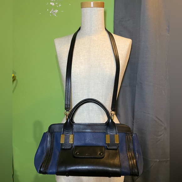 Chloe Small Navy Alice 💙 - Picture 15 of 16